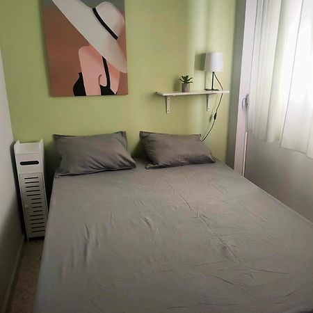 Apartamento En Pleno Centro De Cadiz Con Parking Economico Luaran gambar